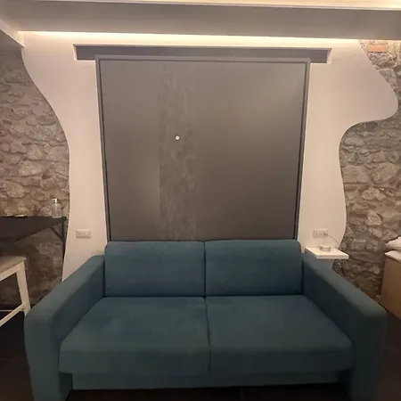 Alley House 4* Cefalu