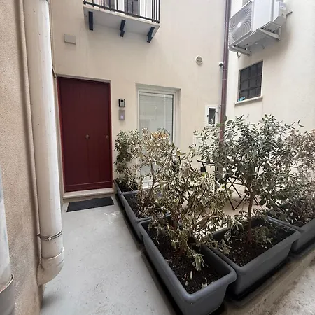 Guest house Alley House 4*