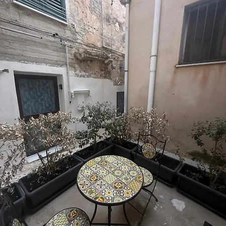 Alley House